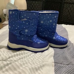 Shofort Blue Snow Boots Size 1 Cold Weather Snowflakes